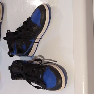 Very good condition Nike Jordans size 13 kids